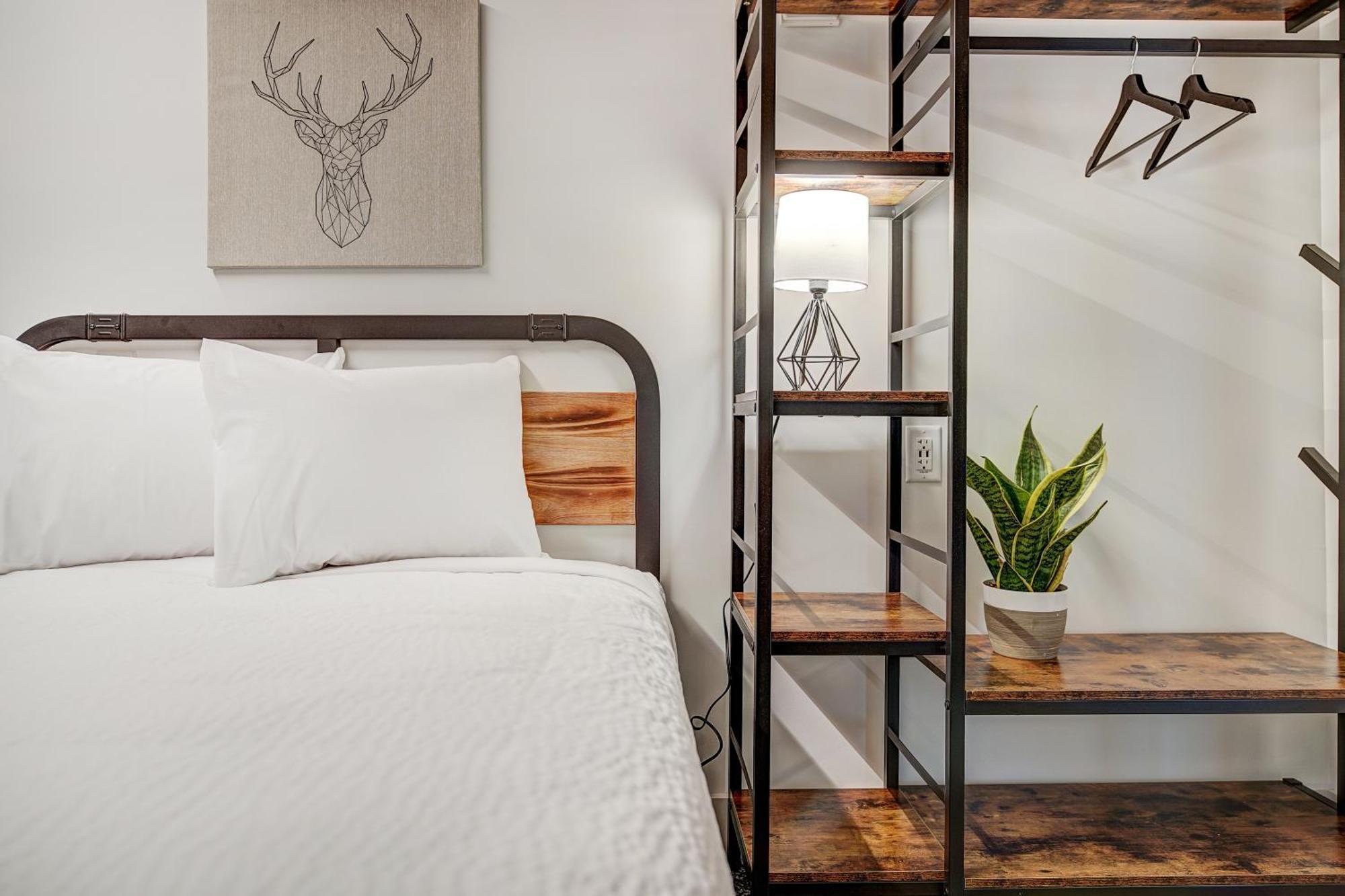 The Block Hotel & Commons Silverthorne Room photo
